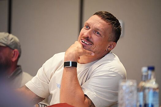 Усик принял участие в товарищеском матче «Полесья» и «Ванкувера»