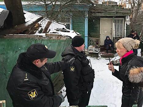 Депутат Мосгордумы замуровала себя в доме с украинской пенсионеркой