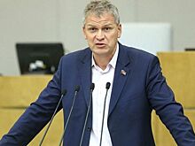 В Госдуме предложили пускать за границу только вакцинированных туристов