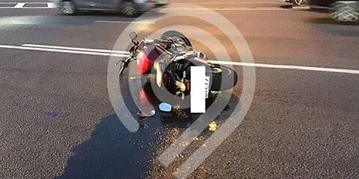 Авария с участием мотоцикла произошла на Мичуринском проспекте