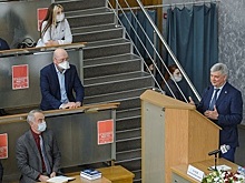 Гусев встретился со студентами-медиками, помогающими в борьбе с коронавирусом