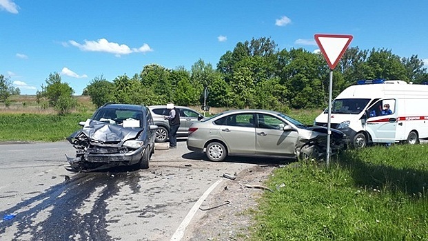 В Черняховске столкнулись встречные авто, есть пострадавшие