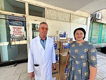 Волонтеры помогают пациентам 1-го отделения госпиталя в Сокольниках