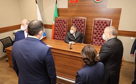 Что делал Минниханов в кресле судьи и почему глава кассации критиковал казанские аресты