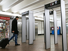 Как подрывнику удалось пройти незамеченным?