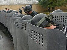 В Одессе задержали вывесивших российский флаг людей