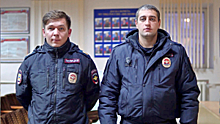 В подмосковном Щелково сотрудники полиции эвакуировали около 50 человек из горящего дома