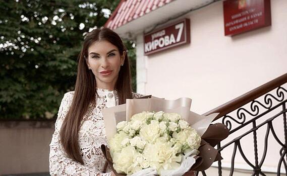 Курский суд отменил выговор уволенной начальнице УХД, которую на планёрке критиковал Хинштейн