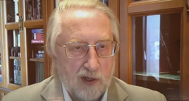 Академик РАН призвал увеличить бюджет на лекарства для ВИЧ-инфицированных в 1,5 раза