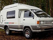 На продажу выставлен полноприводный автодом на базе Toyota Town Ace