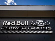 Кристиан Хорнер: «Для «Мерседеса» проигрыш двигателям «Ред Булл» стал бы позором»