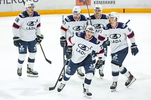 Хоккеисты тольяттинской "Лады" разгромили "Горняк"