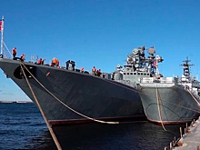Отряд боевых кораблей Северного флота прибыл в порт Дудинка