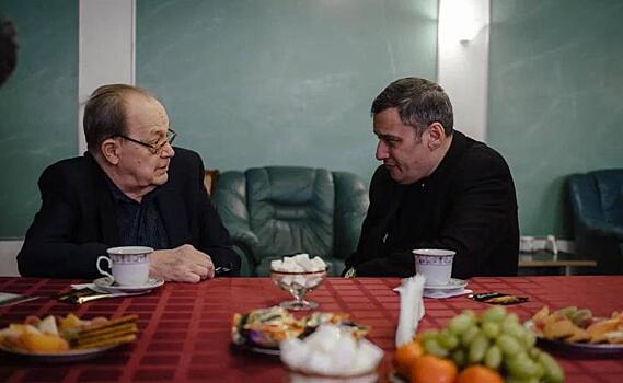 Хинштейн пообещал поддержку курским театрам