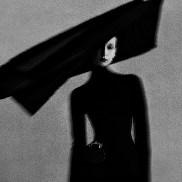 Dior представил трёхтомник снимков Сары Мун Dior by Sarah Moon