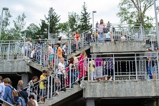 Лестницу в барнаульском Нагорном парке покроют резиной за 2,2 млн рублей