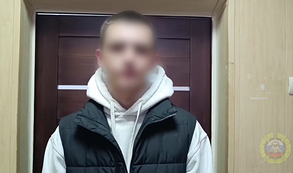 Водитель ВАЗа, пытаясь скрыться от полицейских, задел две машины под Волгоградом