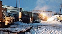 Автопарк с фурами загорелся в Костромской области