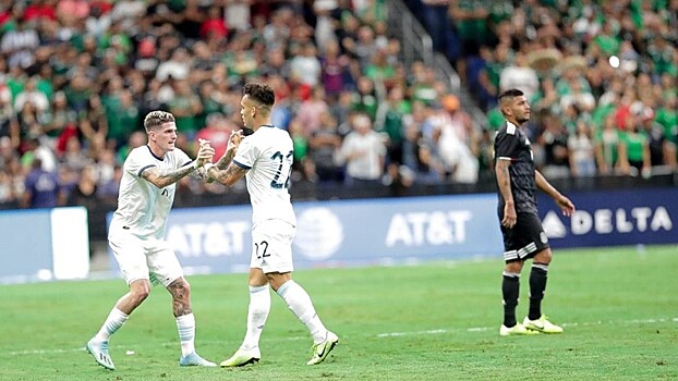 Аргентина разгромила Мексику благодаря хет-трику Лаутаро и голу Паредеса