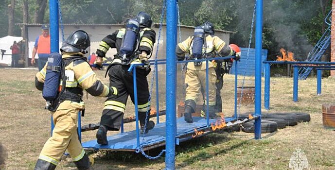 За сутки донские спасатели ликвидировали последствия 12 пожаров