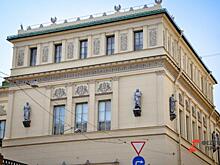 Смольный выделил 3,6 млн на реставрацию: «Их не хватит даже на один дом»