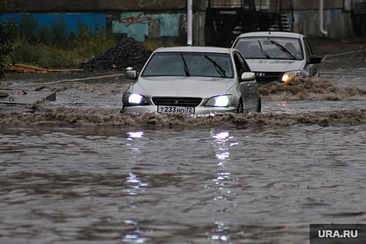 В Кыштыме после ливня затопило центр города