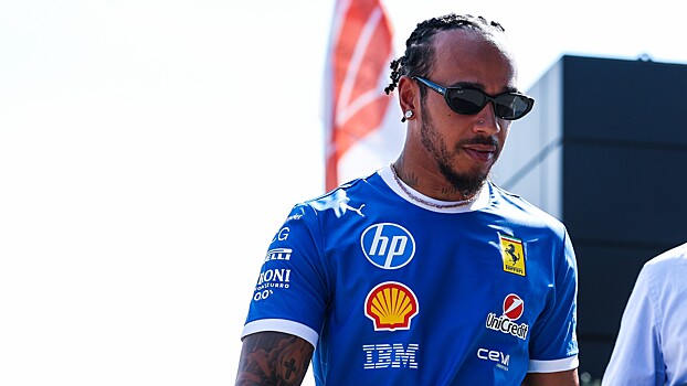 Хэмилтон намерен приобрести команду в MotoGP