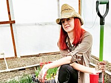 Бройлеры и нубийские козы вместо шпилек и супермаркетов: зачем москвичи стали на Дону фермерами