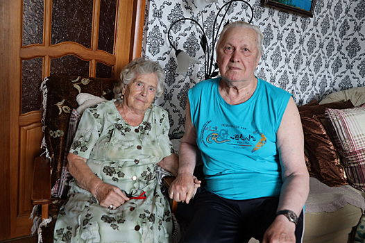 В ХМАО на выборах проголосовали пенсионеры, прожившие в браке 66 лет