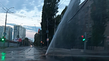 Коммунальный фонтан у городской больницы №2 саратовцы назвали «мойкой самообслуживания»