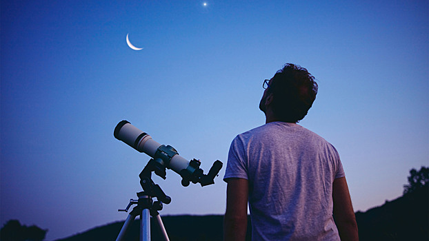 Что посмотреть, если интересуешься космосом: хроники МКС и философская фантастика