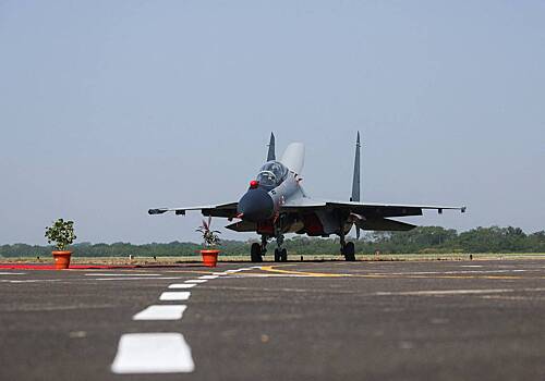 Су-30 прибыли во Францию