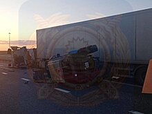 Водитель трактора скончался после ДТП с грузовиком в Татарстане на М-7