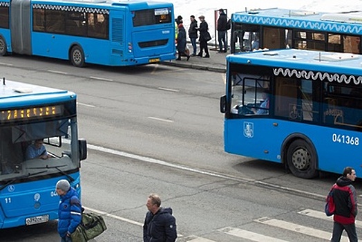 Более 1 тыс бесплатных автобусов появится в Москве на пасхальные праздники