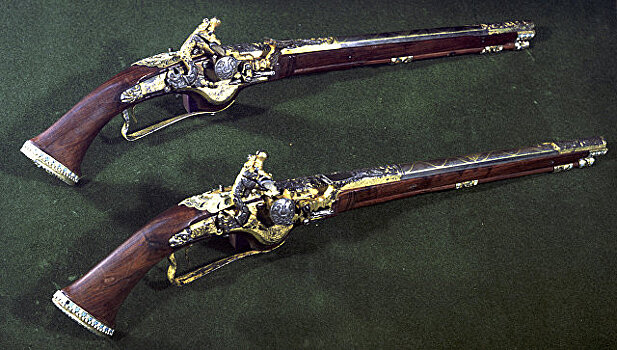 В России разрешено коллекционировать старинное оружие