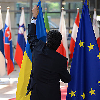 Скандал: Политики Европы, произнося «Слава Украине!», опускаются до «Хайль Гитлер»