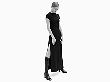 Zara выпустила в продажу одежду из своих культовых коллекций 90-х годов