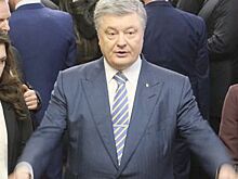 Саакашвили заявил о найме Порошенко "черного пиарщика"