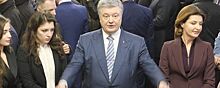 Саакашвили заявил о найме Порошенко "черного пиарщика"