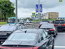 Аномальные пробки сковали Петербург в пятницу вечером: где не проехать