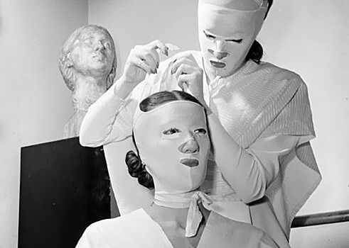 Чем отличаются альгинатные маски от обычных