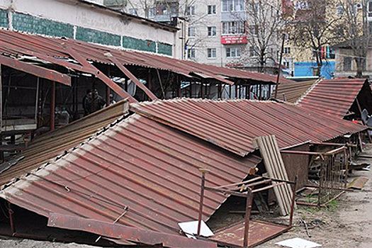 В Калуге торговцы снесенного рынка ворвались в задние Заксобрания