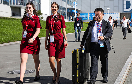 Во Владивосток прибыли первые участники ВЭФ-2018