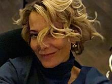 Высоцкая советуется с подписчиками: покупать платье или нет