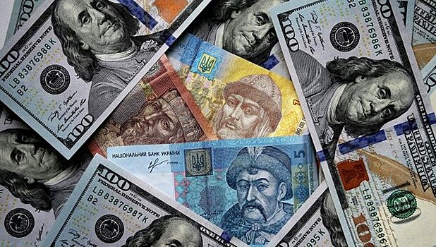 Долги Украины приведут к новому обвалу экономики страны