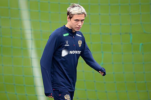 Владимир Кузьмичёв — о Батракове: хочется, чтобы Алексей дебютировал сегодня за сборную