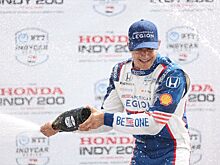 Алекс Палоу одержал третью победу подряд на этапах IndyCar