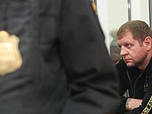 Суд отказался вернуть права Александру Емельяненко