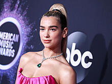 Цифра дня: 150 тысяч долларов требует суд от певицы Дуа Липы за публикацию в Instagram