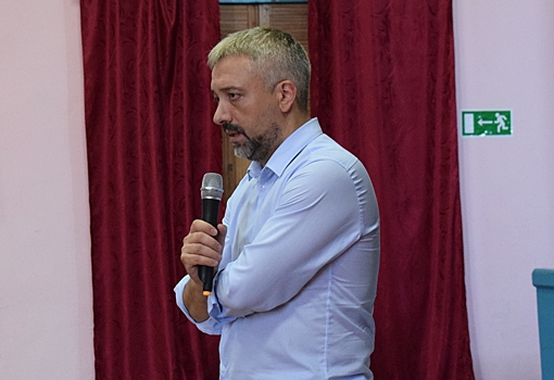 Евгений Примаков предложил волонтерам организовать театральный кружок для детей поселка Увек